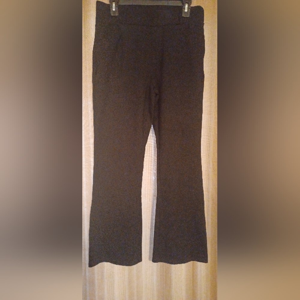 Stretch pull in slacks